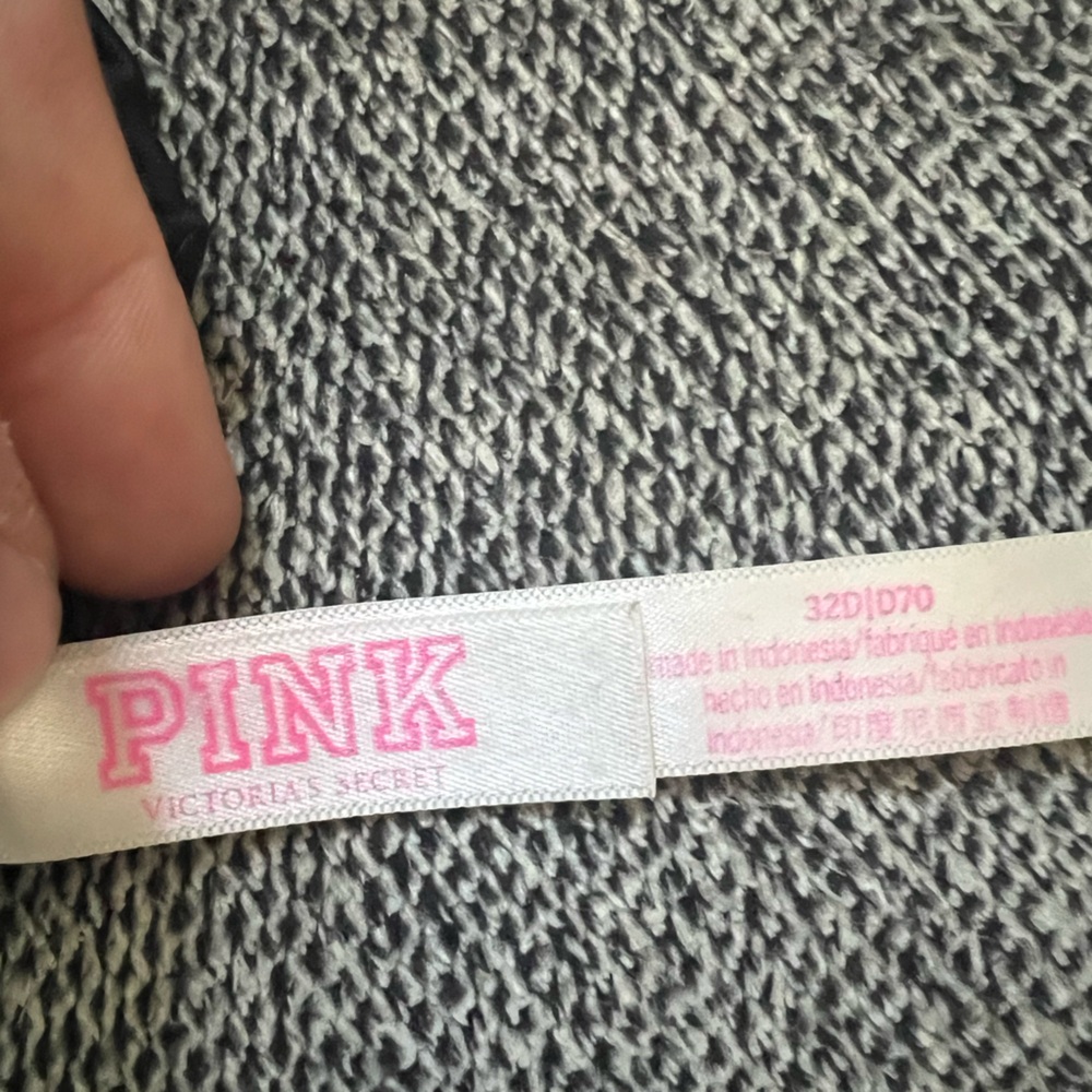 PINK Victoria's Secret Black Seamless Bra with Adjustable Straps - Picture 4 of 4